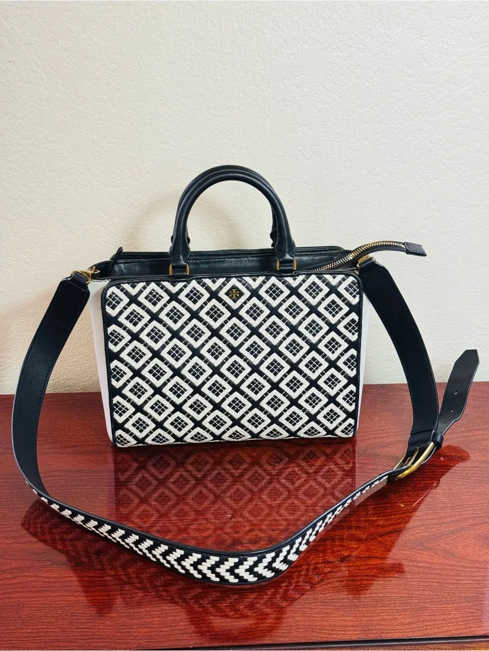 Tory Burch tory burch